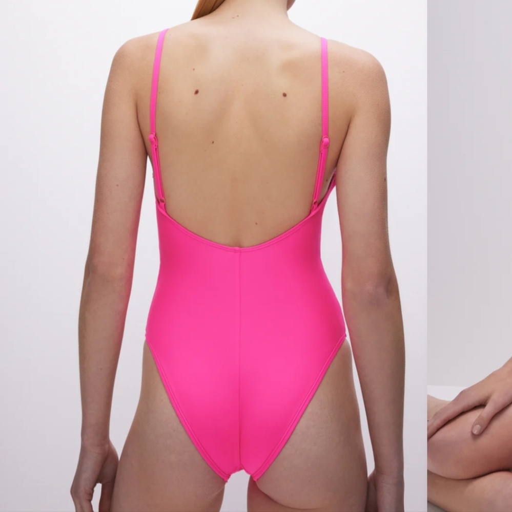 Good American Always Fits One Piece Swim - Picture 2 of 6